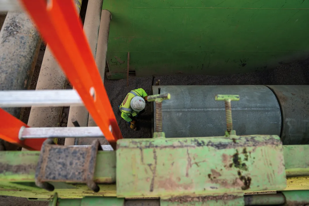 In addition to open channels, the Pima-Maricopa Irrigation Project uses underground pipelines to expand capacity, avoid obstacles and reduce evaporation.